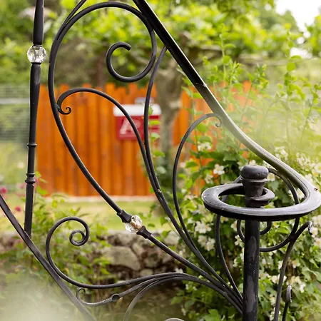 Atelier Du Philosophe (adults Only) 3* Saint-Victor (Ardeche)